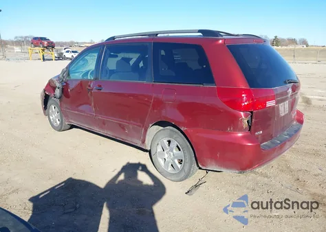 2005 Toyota Sienna Le z USA, uszkodzony, nr VIN 5TDZA23C35S314333